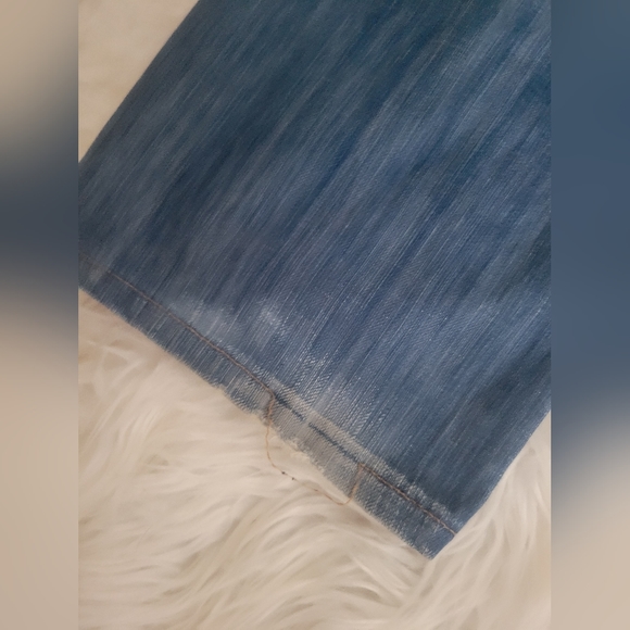 Rare Find-Vigoss Womans Embroidered Strait Leg Jeans - Picture 12 of 16